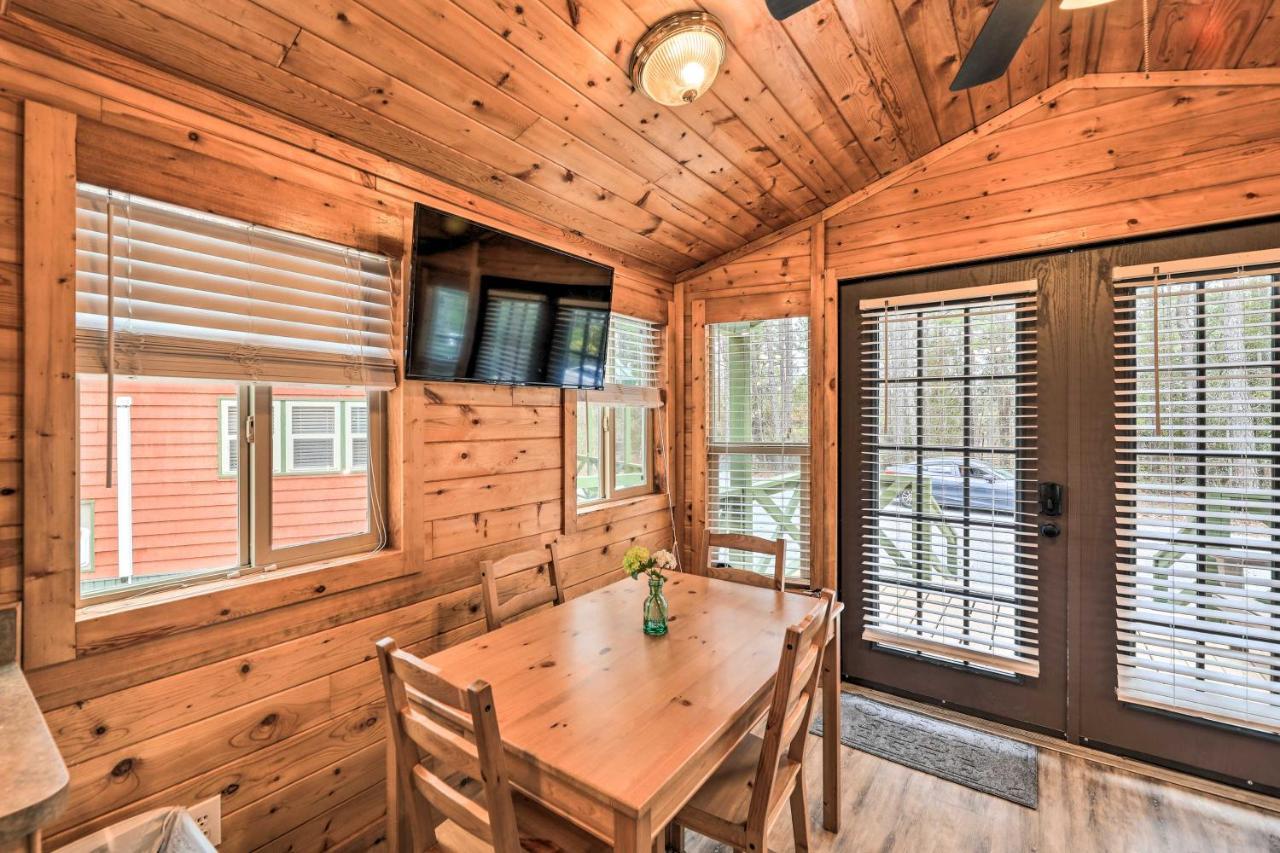 Beautiful New Bern Studio Cabin With Fire Pit! Eksteriør bilde
